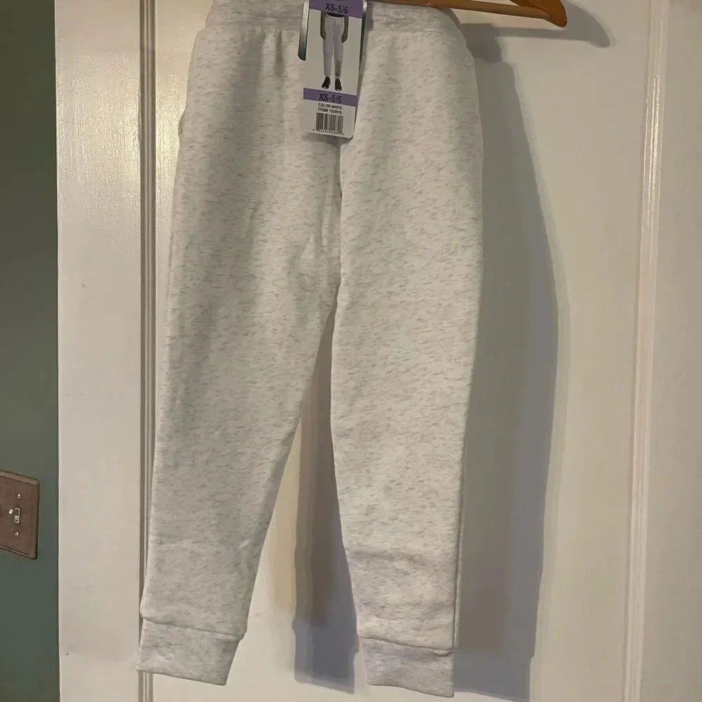 Puma youth fleece joggers 5/6